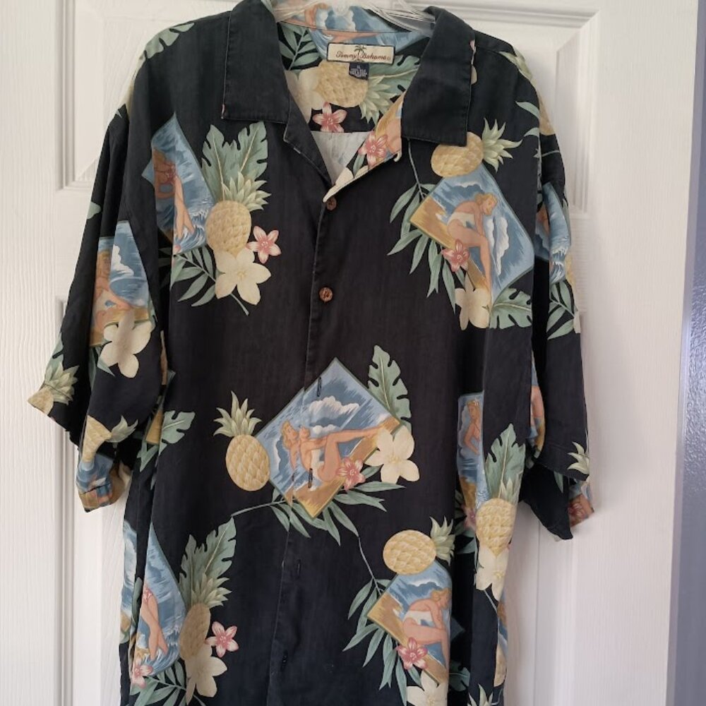 Tommy Bahama Mens XL,100 percent Silk Shirt